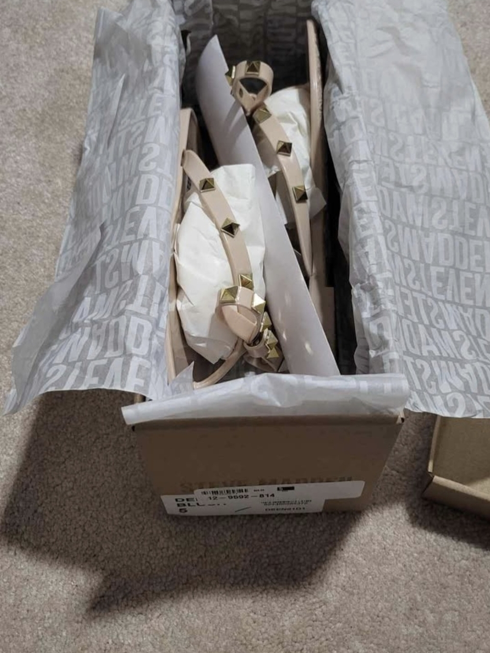Steve Madden Nude Pink Bow Sandals with Gold Studs - Picture 2 of 4